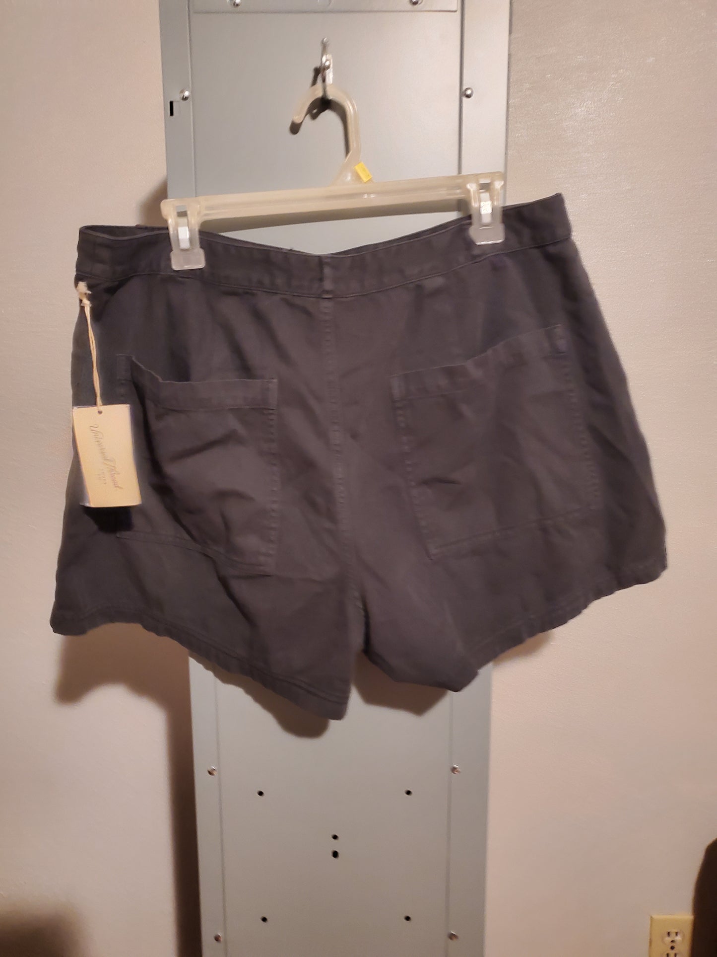 Black Dress Shorts 7C