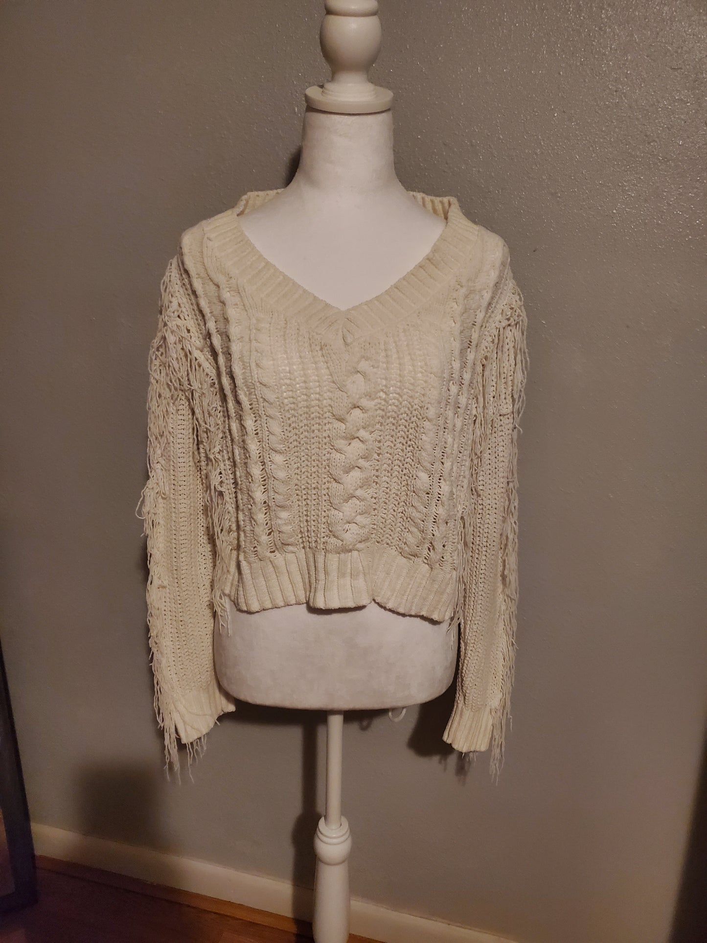 White Fringe Crop Sweater 1D