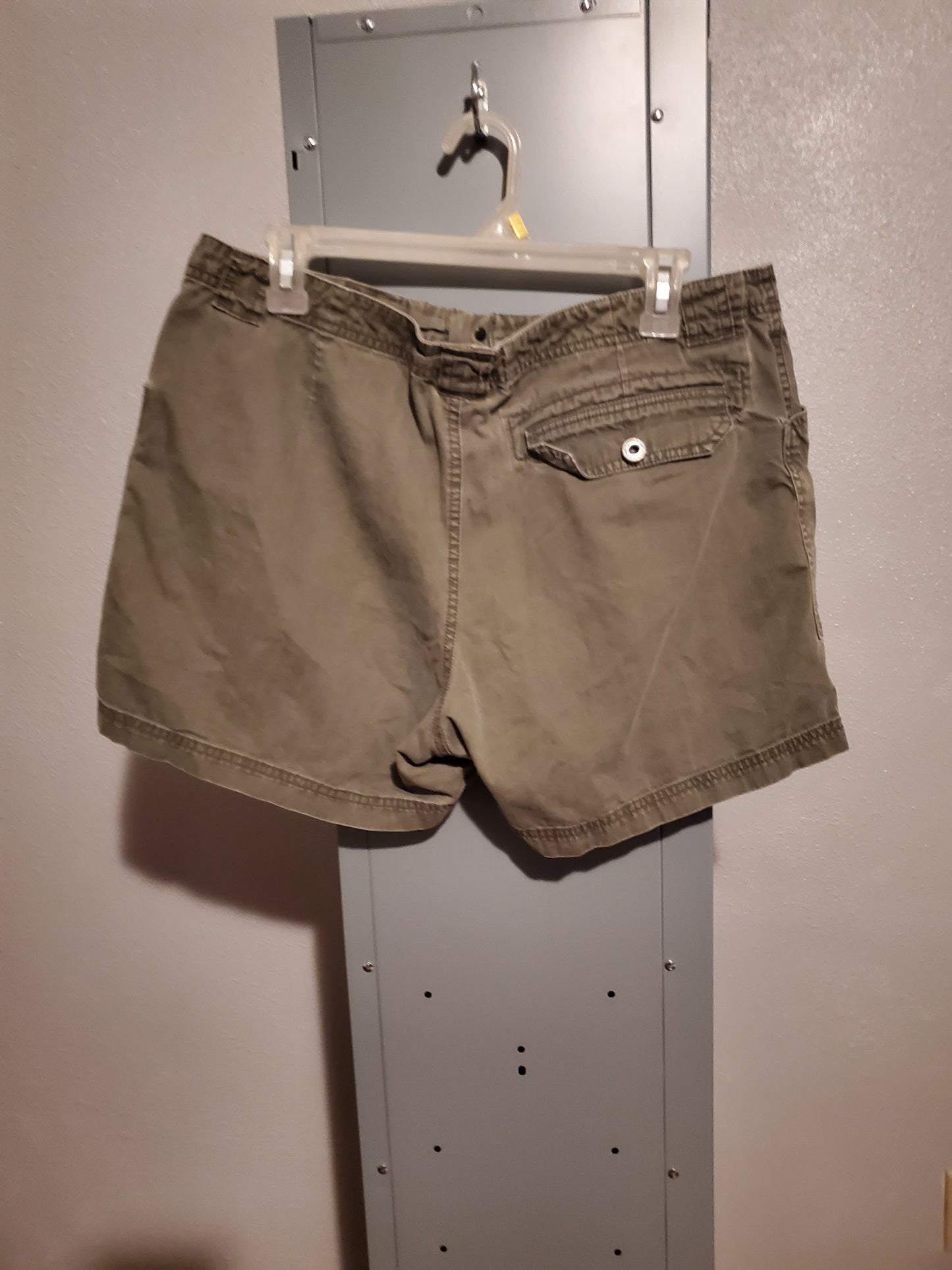 Khaki Shorts 11C