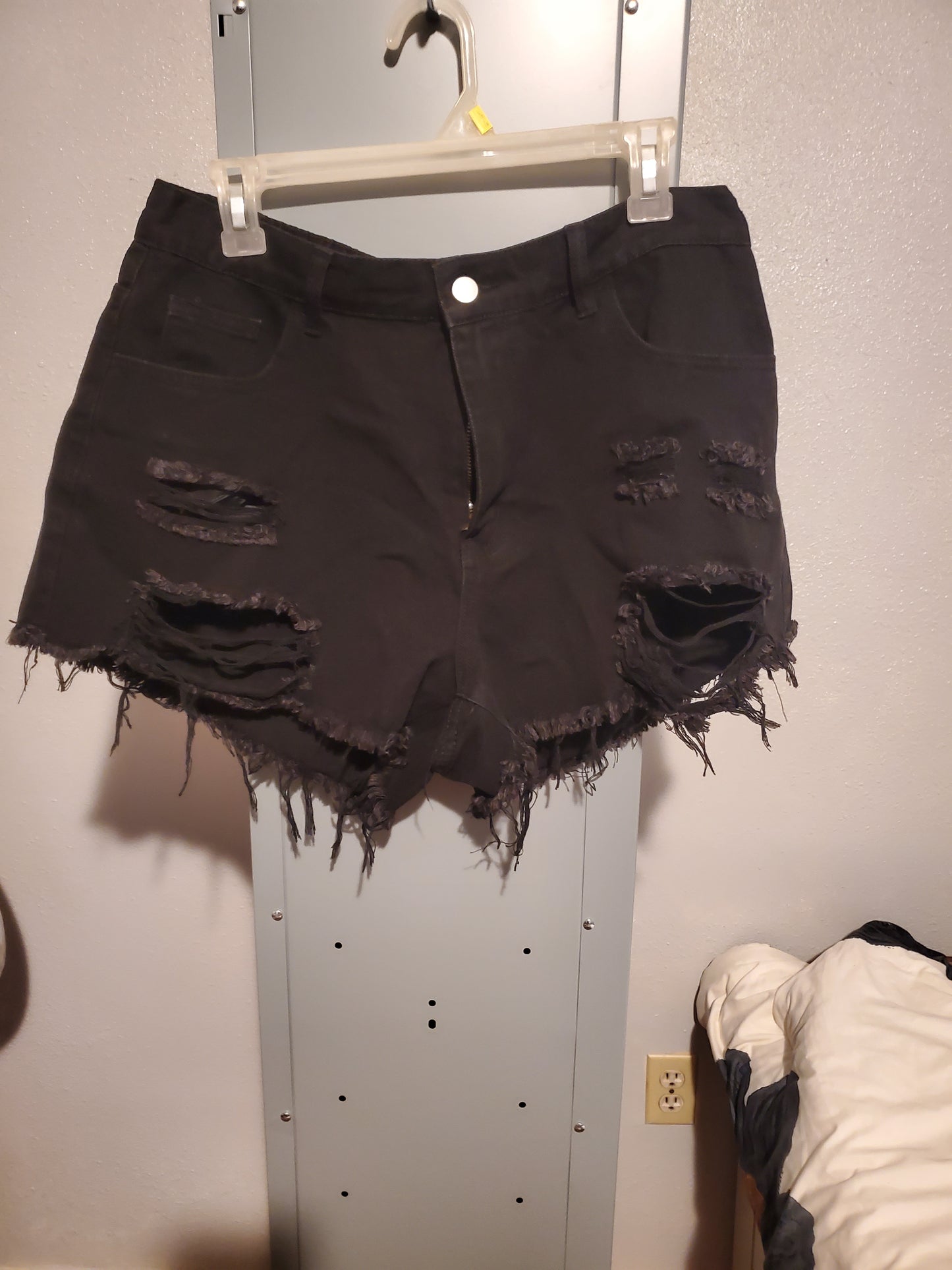 Black Shorts 19C