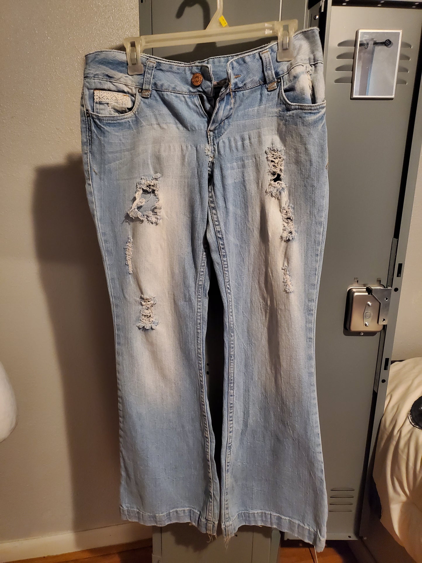 Faded Wide Leg Amethyst Jeans 21E