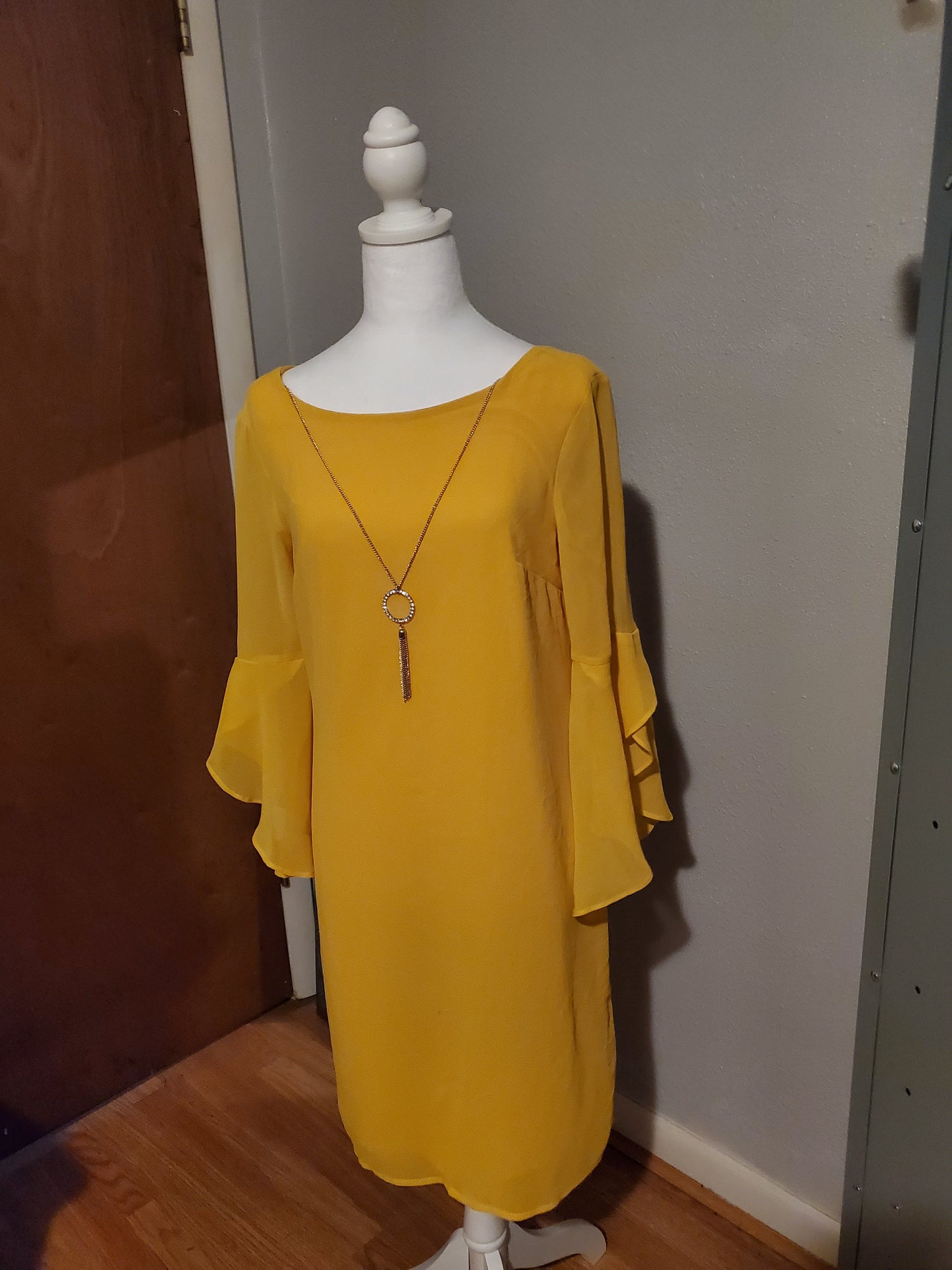 Yellow Dress 8G