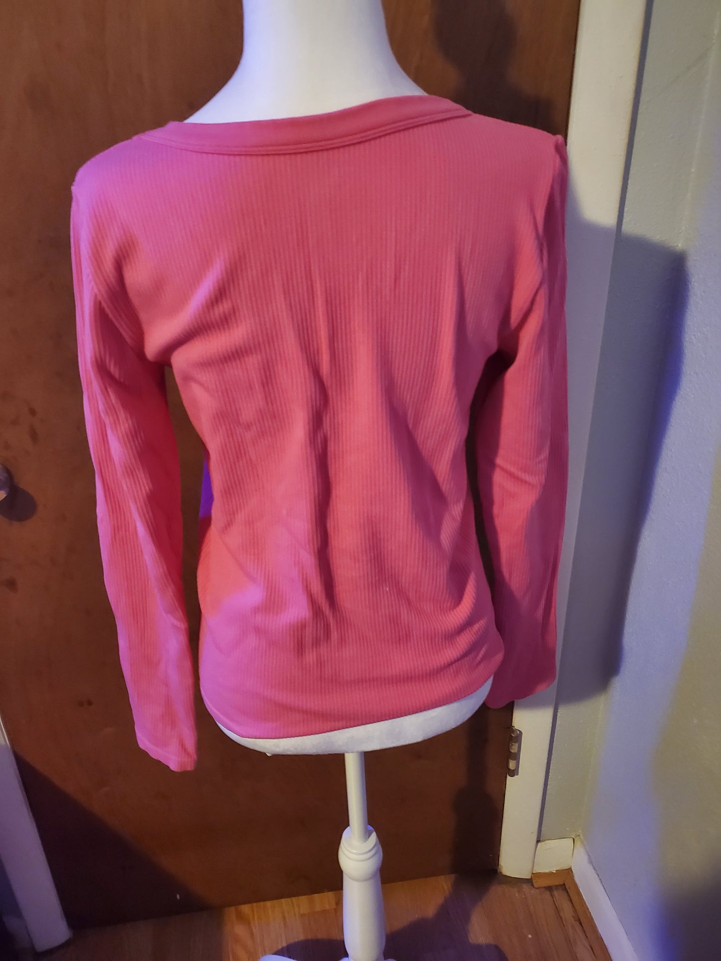 Pink Ribbed V-Neck Shirt 42A