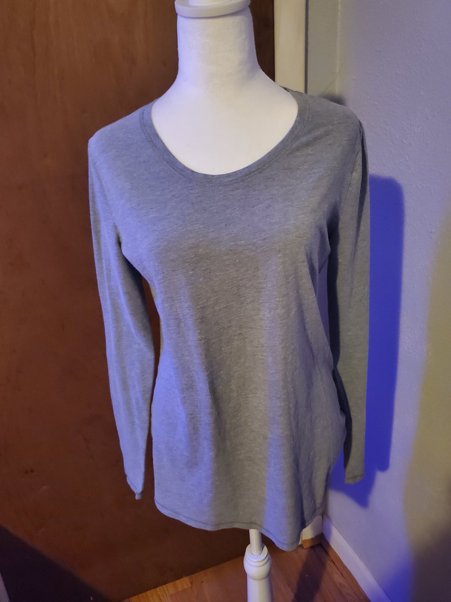 Gray Long Sleeved T-Shirt 29A