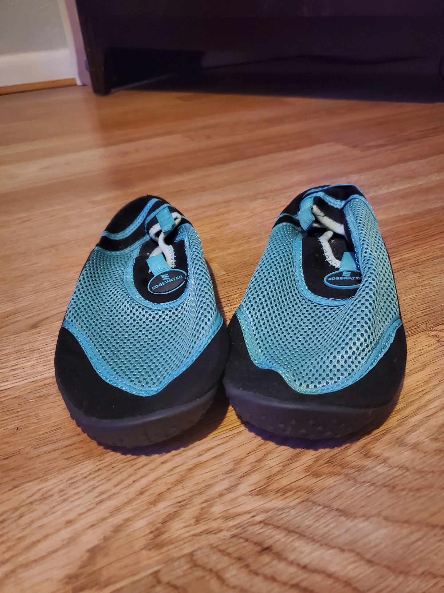 Aqua Water Shoes 4K