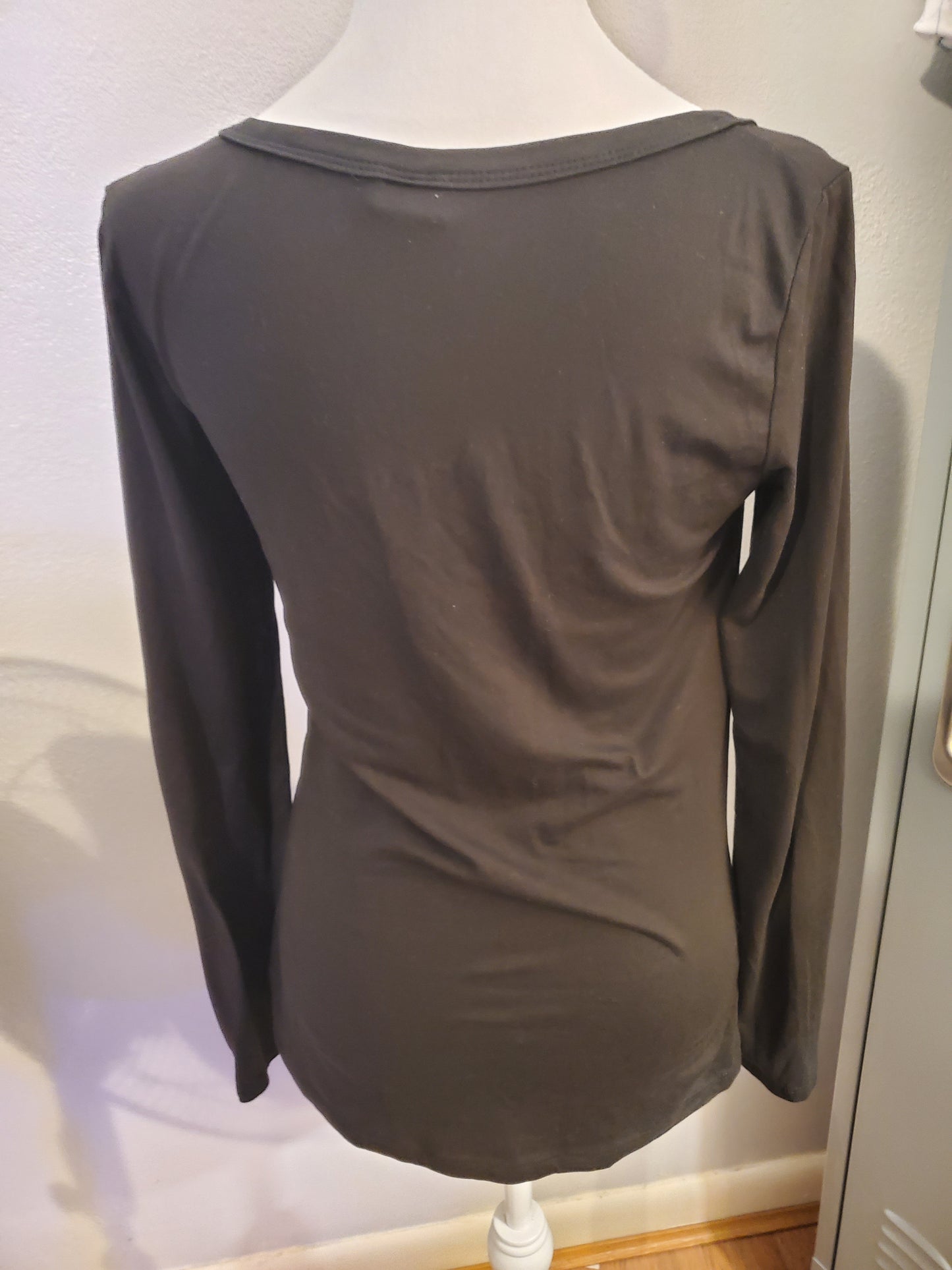 Black Long Sleeved T-Shirt 37A